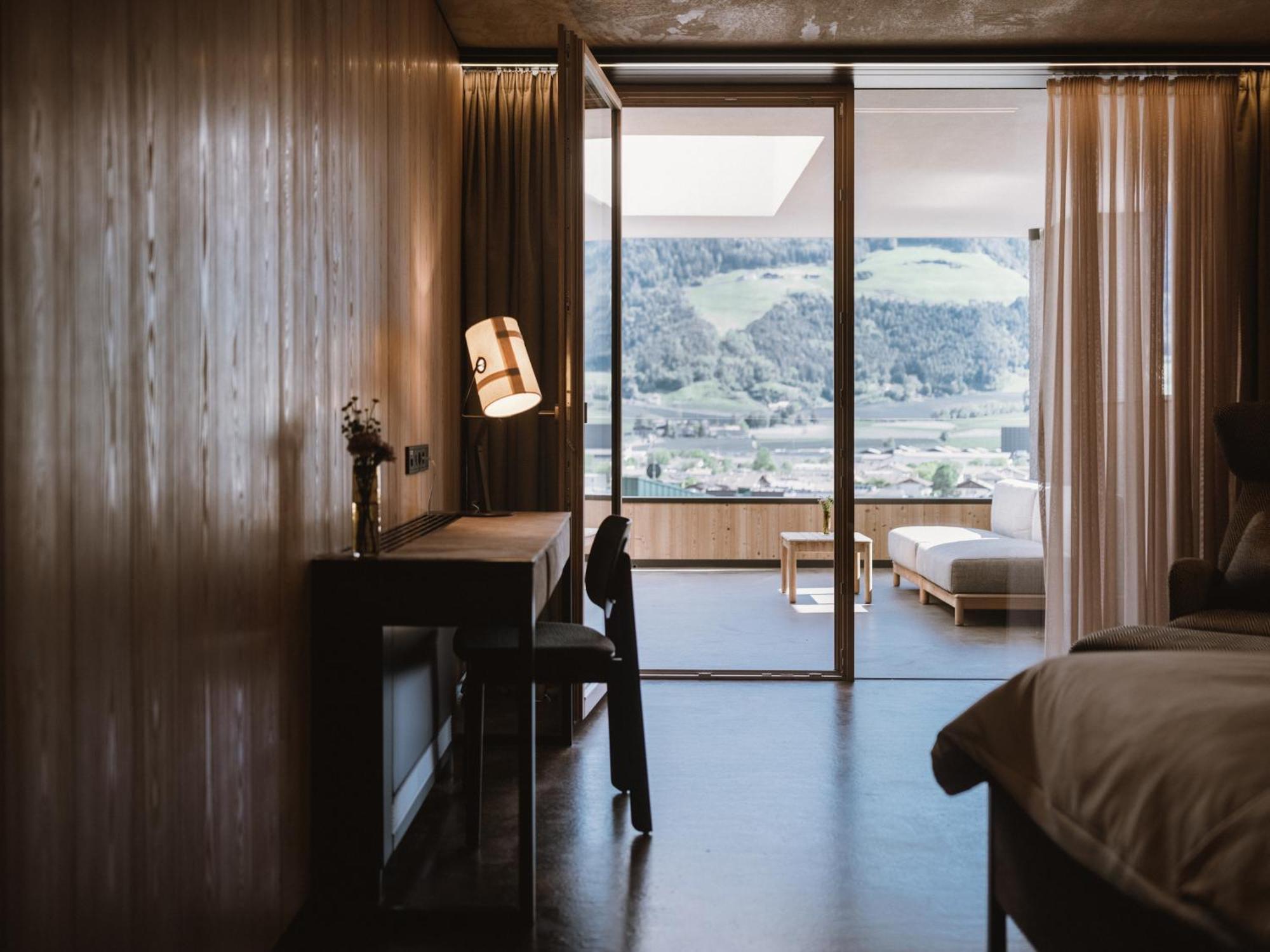 Lindenhof Pure Luxury & Spa Dolcevita Resort Naturns Exterior foto